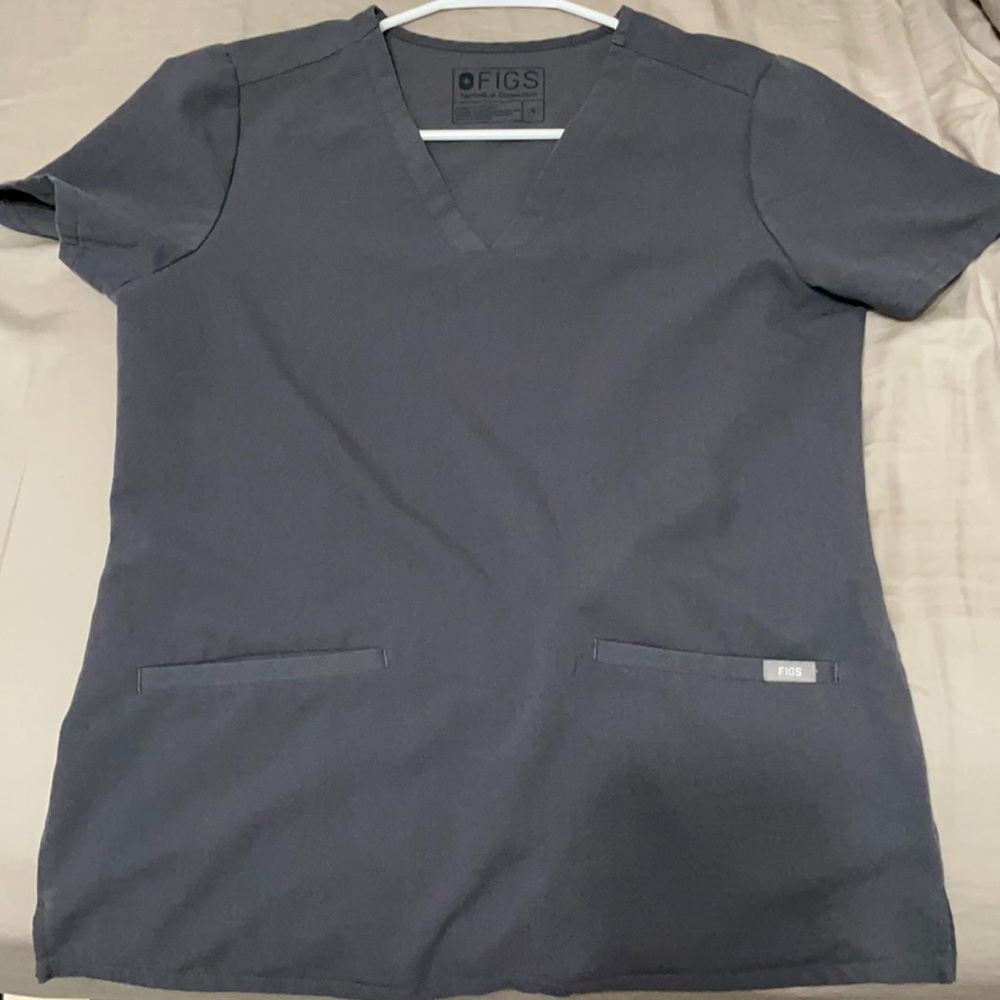 Figs Limited Edition Casma Top in Charcoal